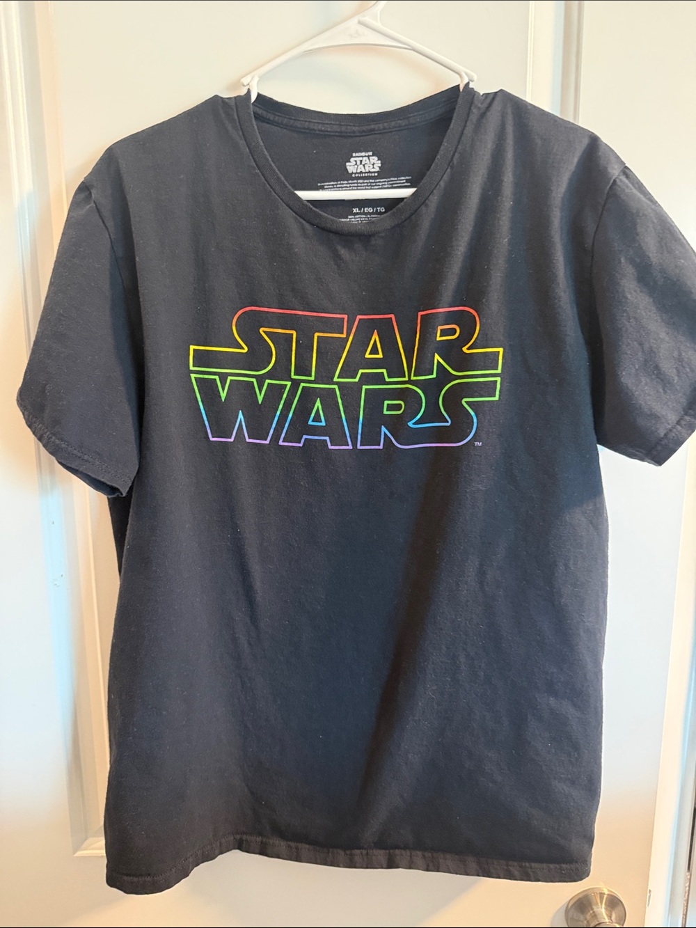 🥳 5 for $25 BUNDLE Star Wars Black Tee with Rainbow Outline Logo